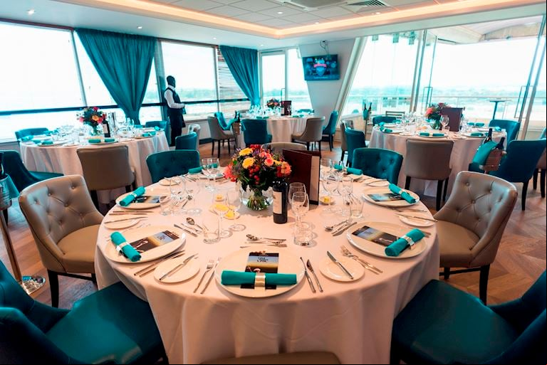 Sandown_Private_Box_1750_2018.jpg